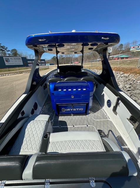 2019-mystic-powerboats-m4200-power-9727637-20250325110002726-1_XLARGE
